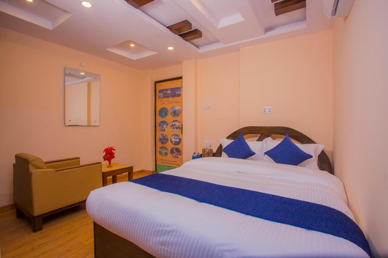 Oyo Hotel Antique Kutty Katmandou Extérieur photo