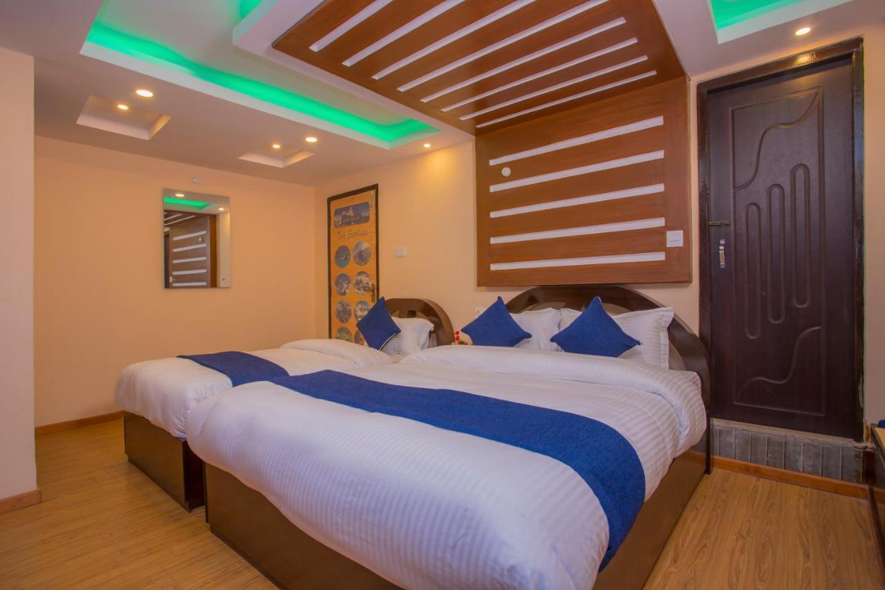 Oyo Hotel Antique Kutty Katmandou Extérieur photo